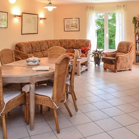 Amazing In With 3 Bedrooms And Wifi בית נופש *