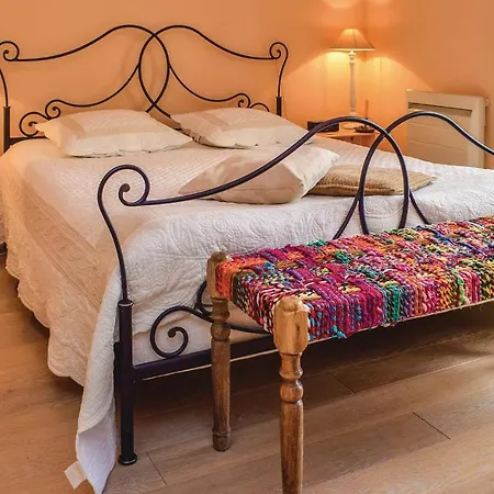 בית נופש Amazing In With 3 Bedrooms And Wifi פורטביי