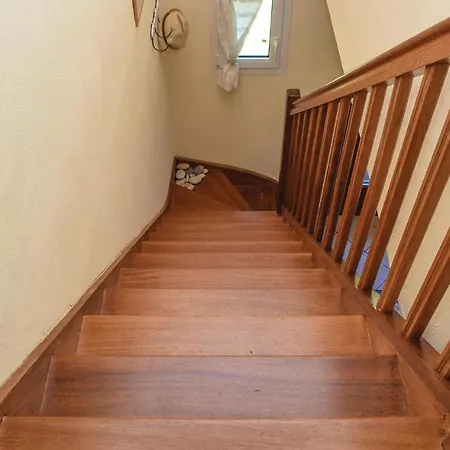 בית נופש Amazing In With 3 Bedrooms And Wifi פורטביי